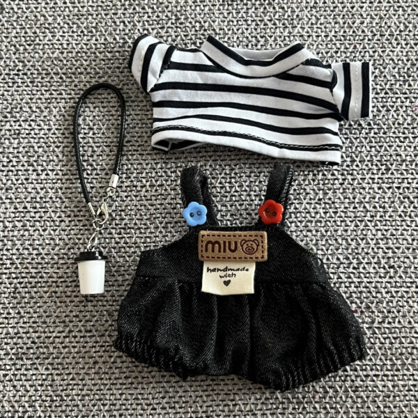 Classic Black-and-White Office Worker Outfit