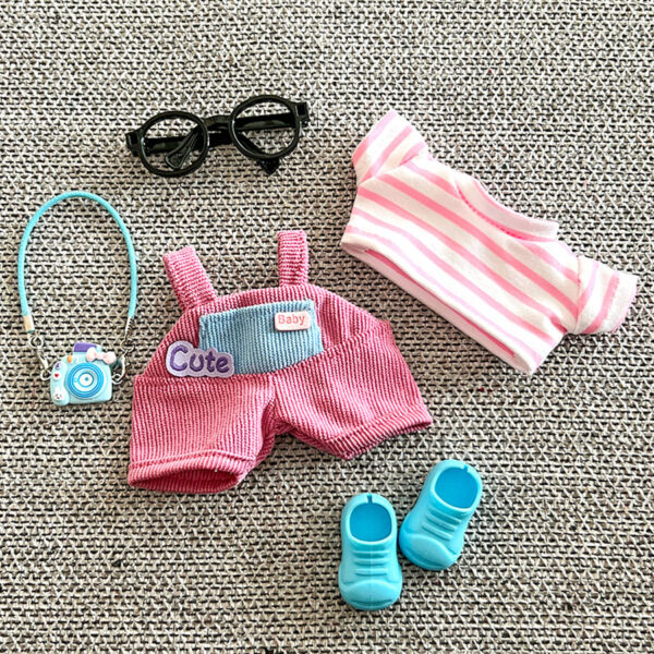 Camera Charm Pink Outfit